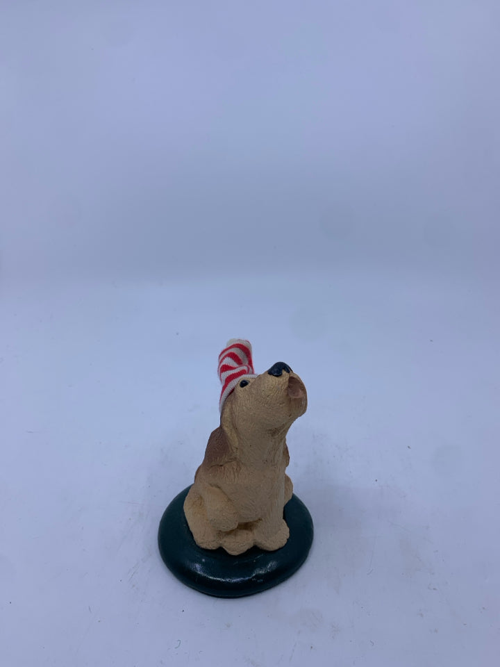 1986 BYERS CHOICE DOG W HAT.