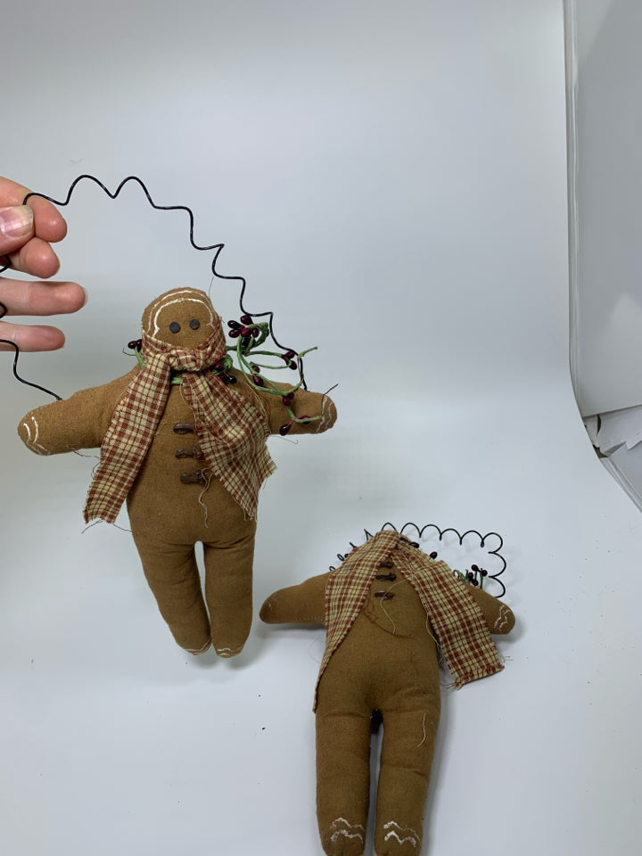 2 PLUSH PRIMITIVE STYLE HANGING GINGERBREAD MEN.