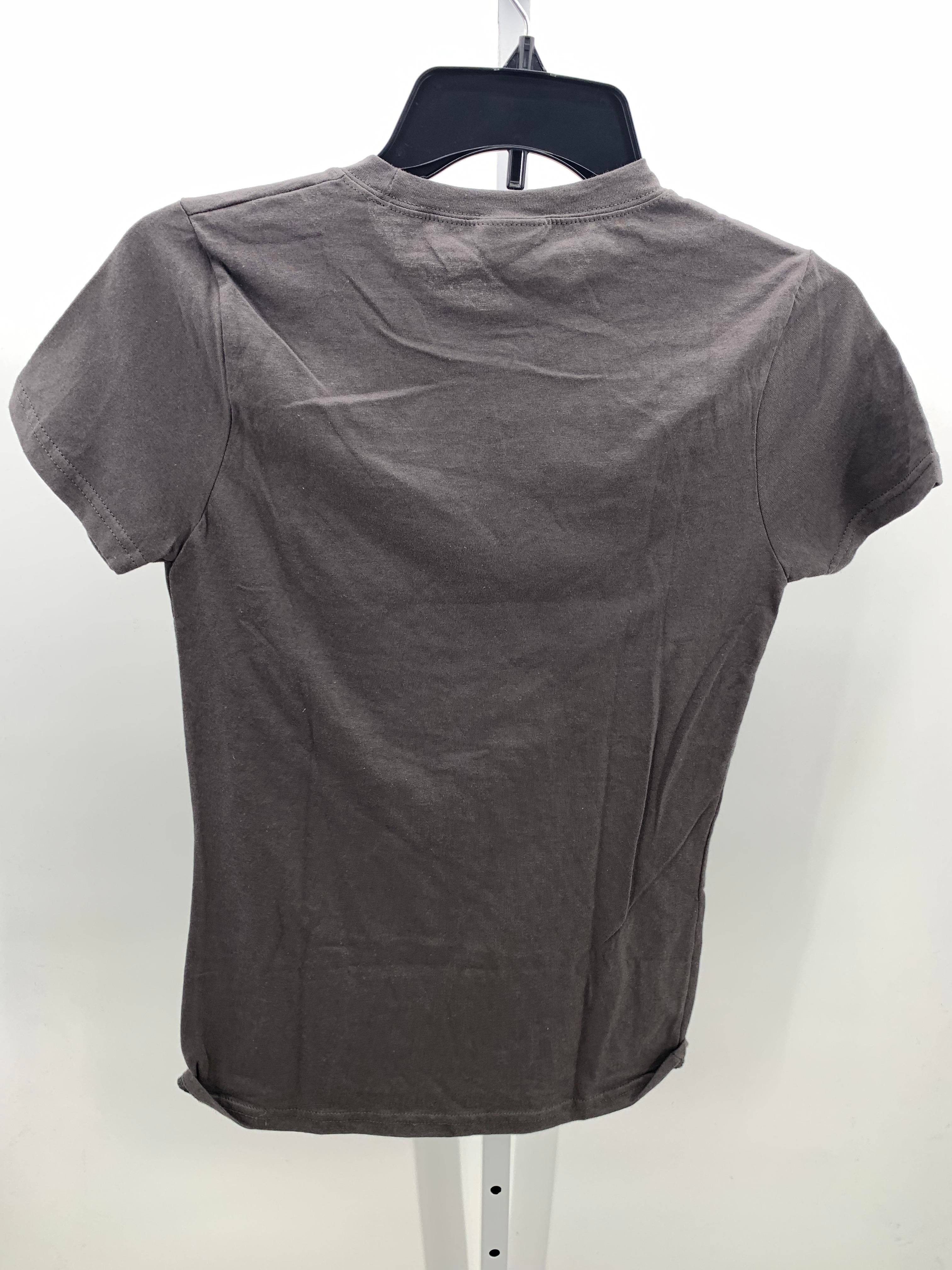 Size Medium Juniors Short Sleeve Shirt