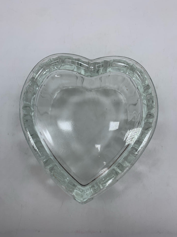 CLEAR GLASS HEART SHAPED CANDY DISH.