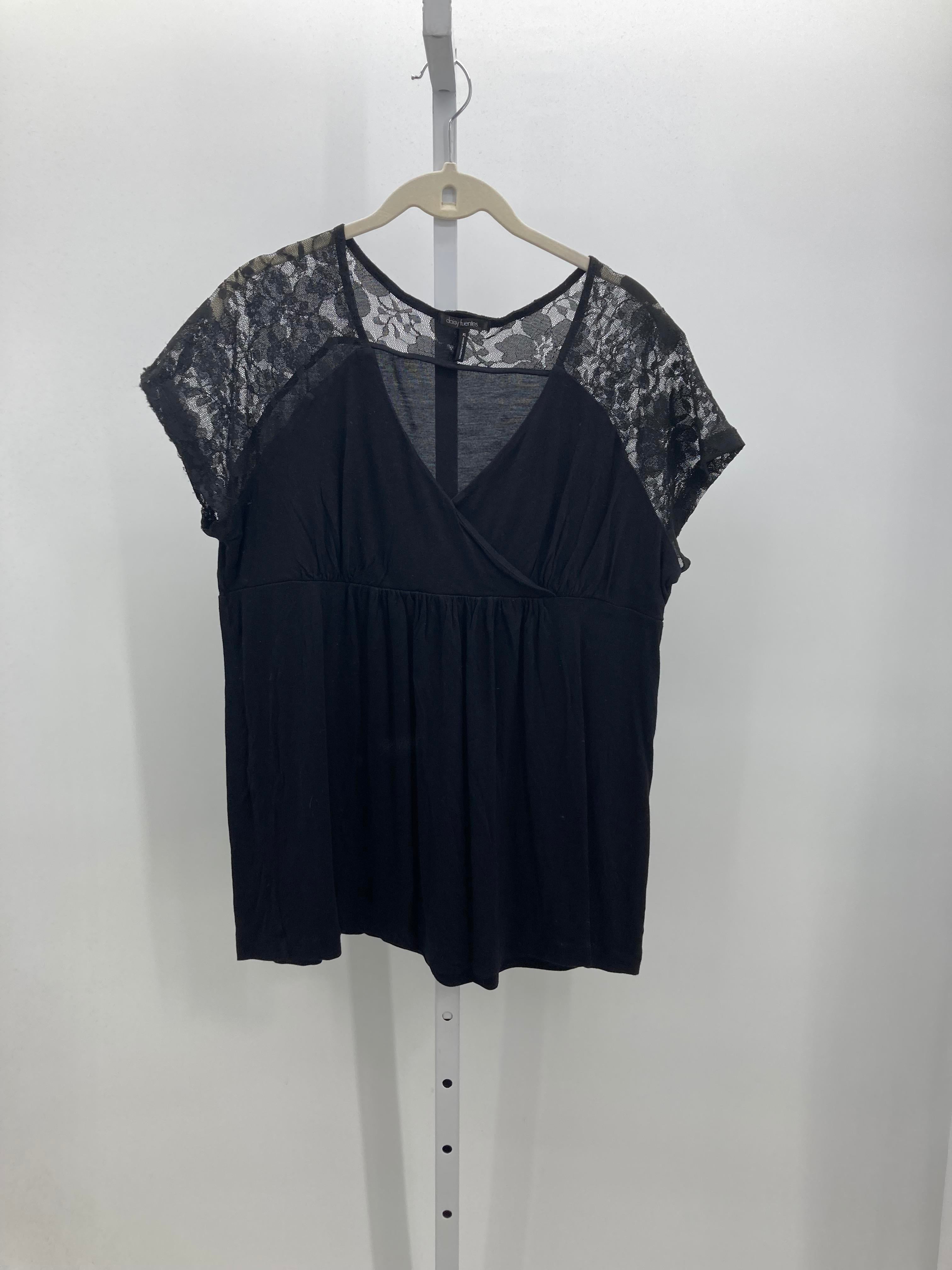 Daisy Fuentes Size Extra Large Misses Short Sleeve Shirt