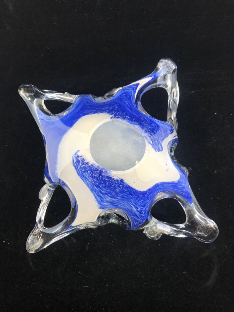 BLUE AND WHITE BLOWN GLASS ABSTRACT BOWL.