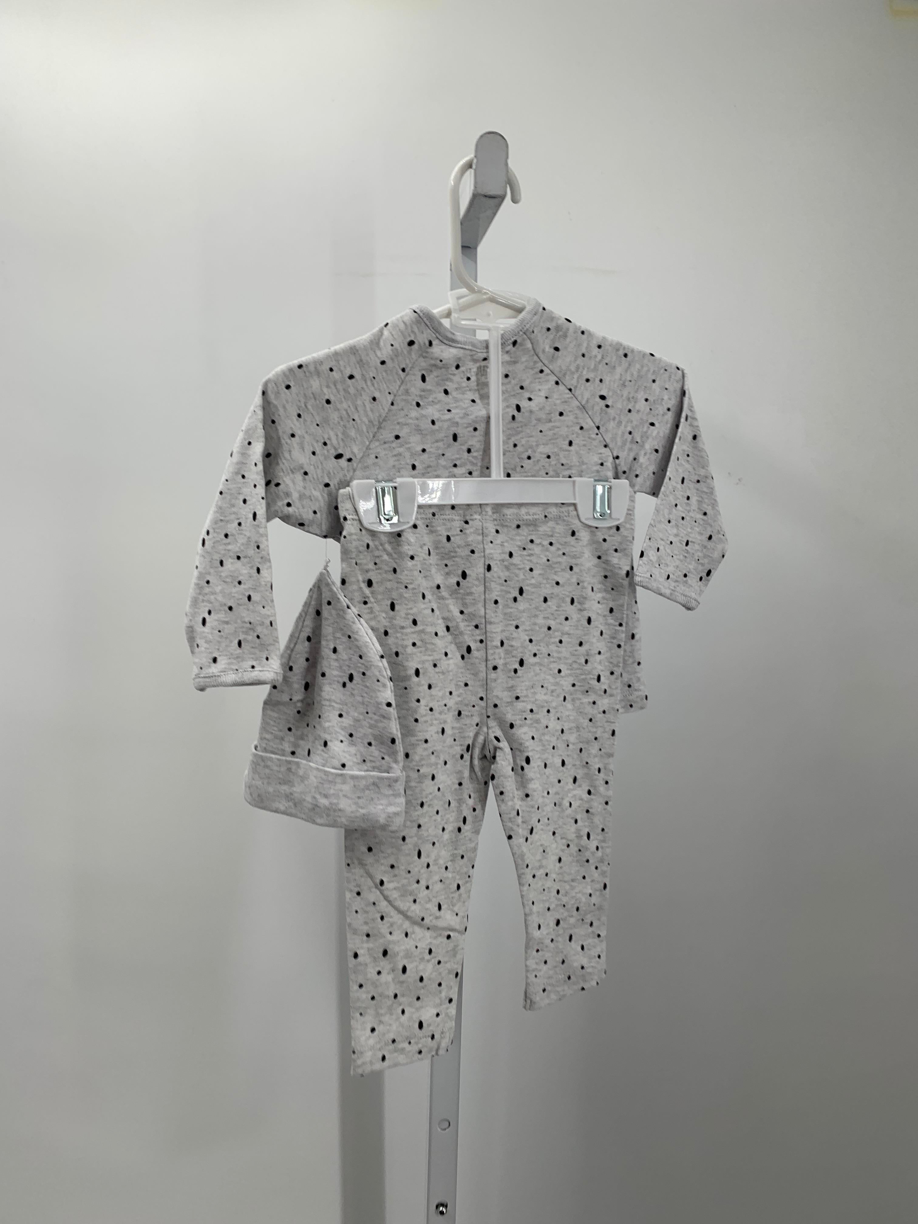 BLACK DOTS SHIRT PANTS AND HAT