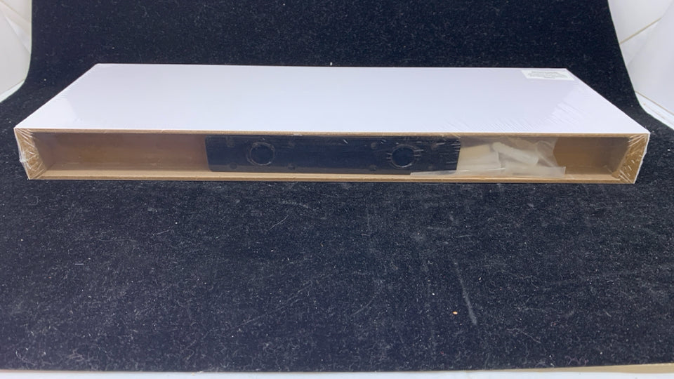 NIP WHITE FLOATING SHELF.