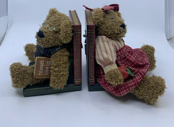 TEDDY BEAR BOOK ENDS.