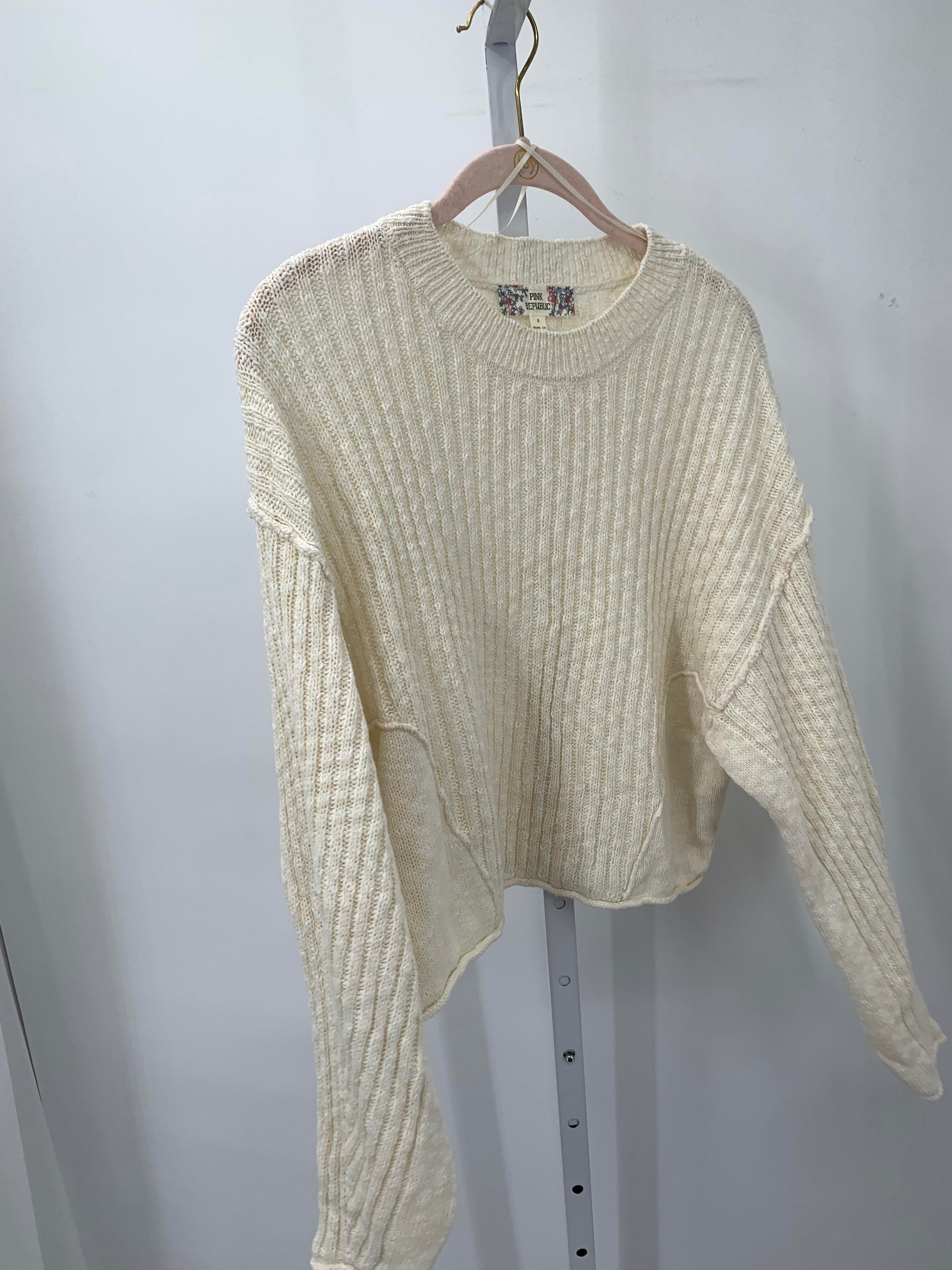Pink Republic Size Small Juniors Long Sleeve Sweater