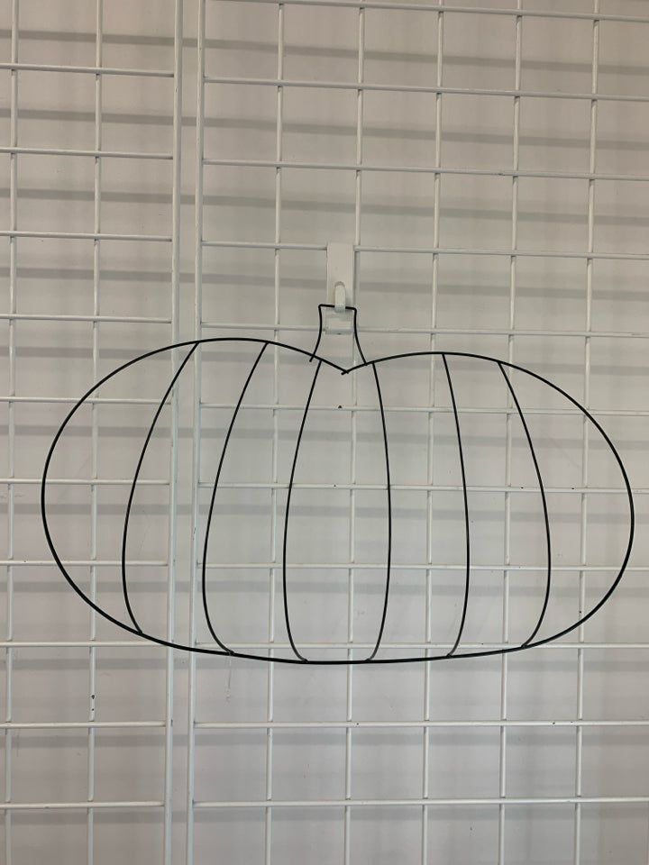 WIRE PUMPKIN WREATH FORM.