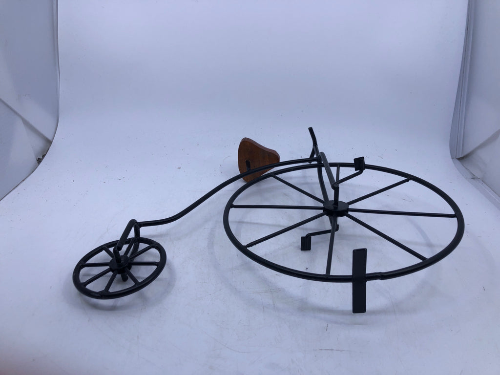 BLACK METAL PENNY FARTHING BICYCLE W/ WOOD SEAT.