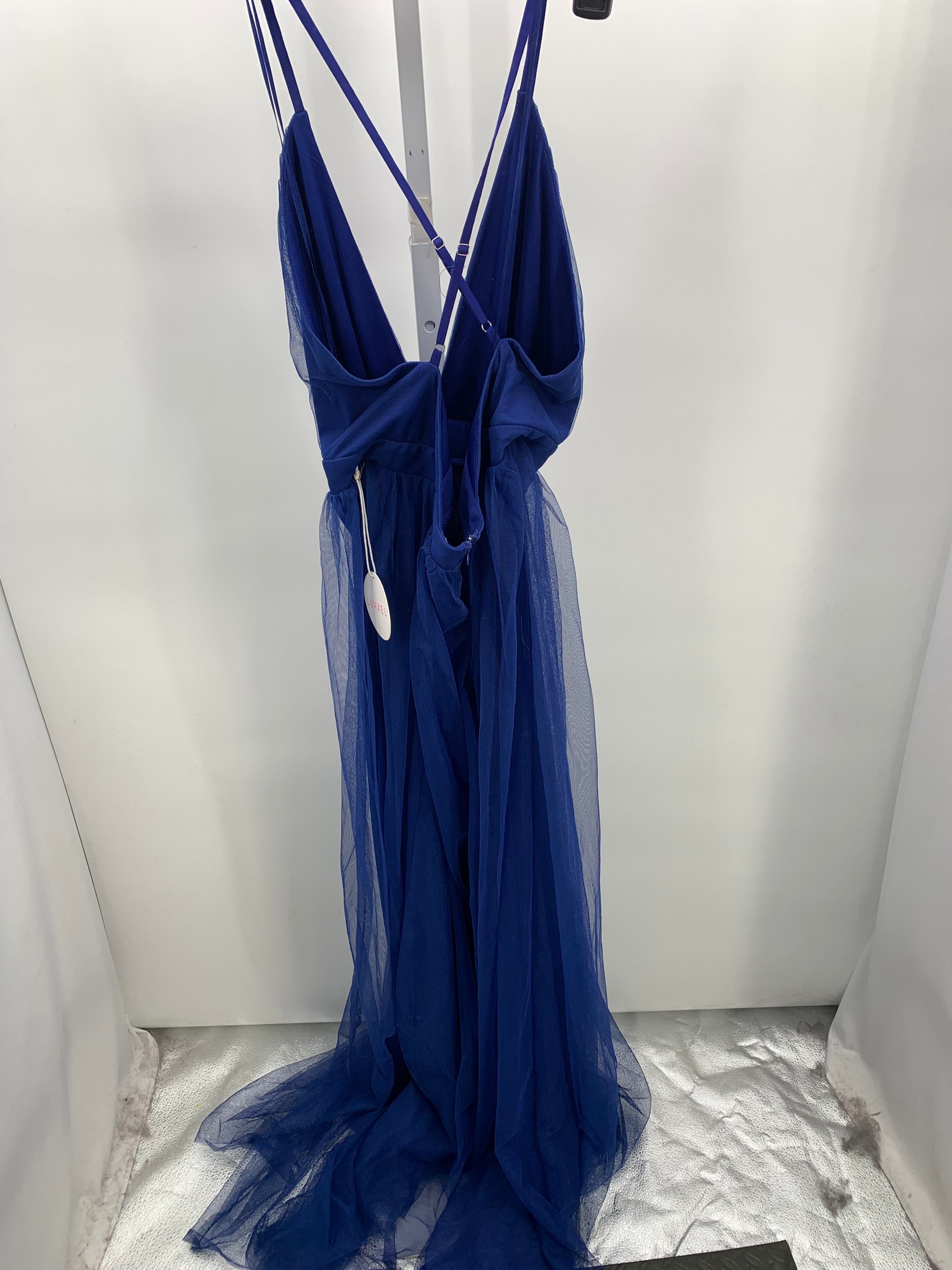 Size Medium Misses Sleeveless Dress