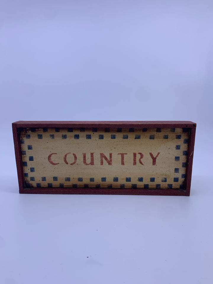 COUNTRY PRIMITIVE WOOD BLOCK SIGN.