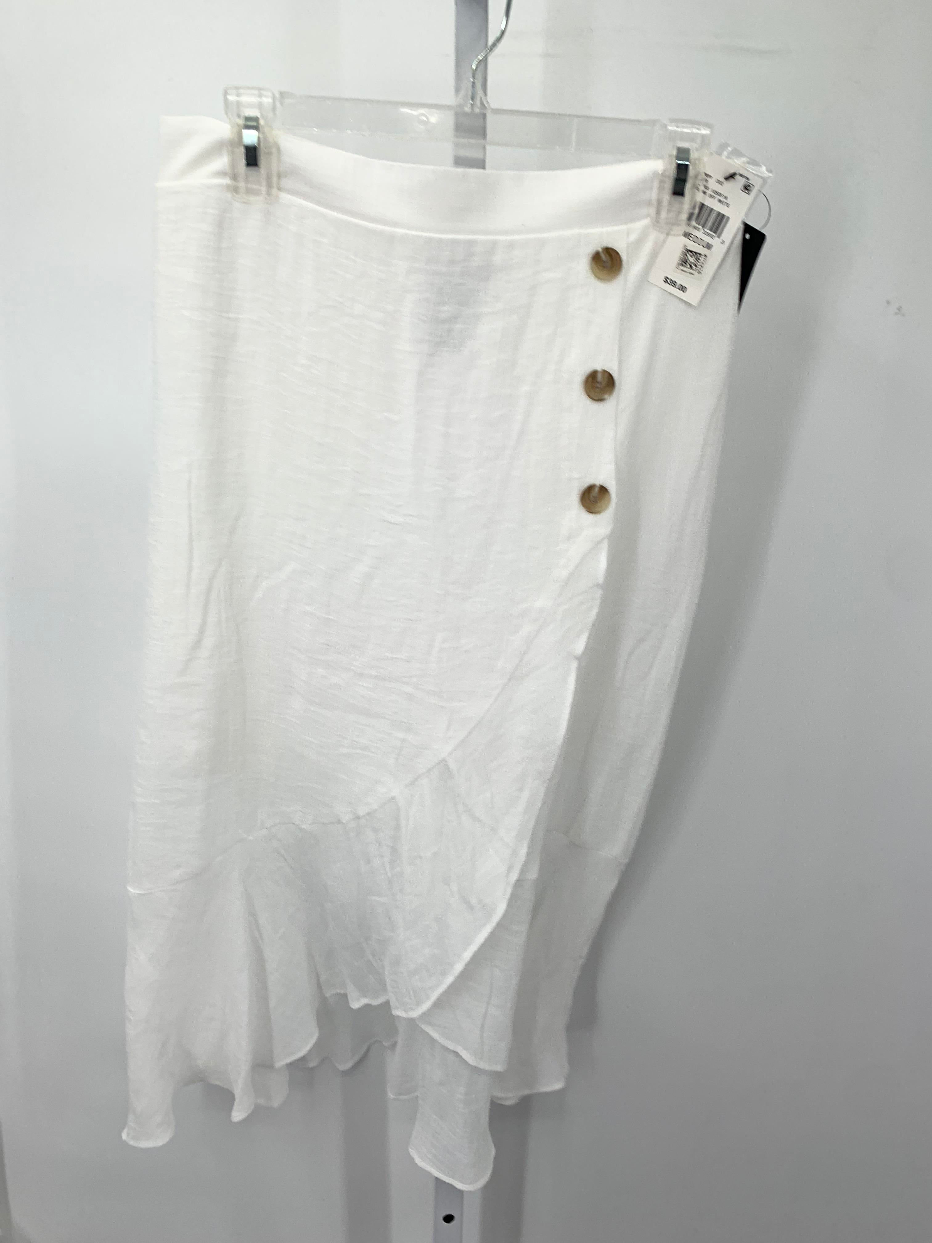 BCX Size Medium Misses Skirt