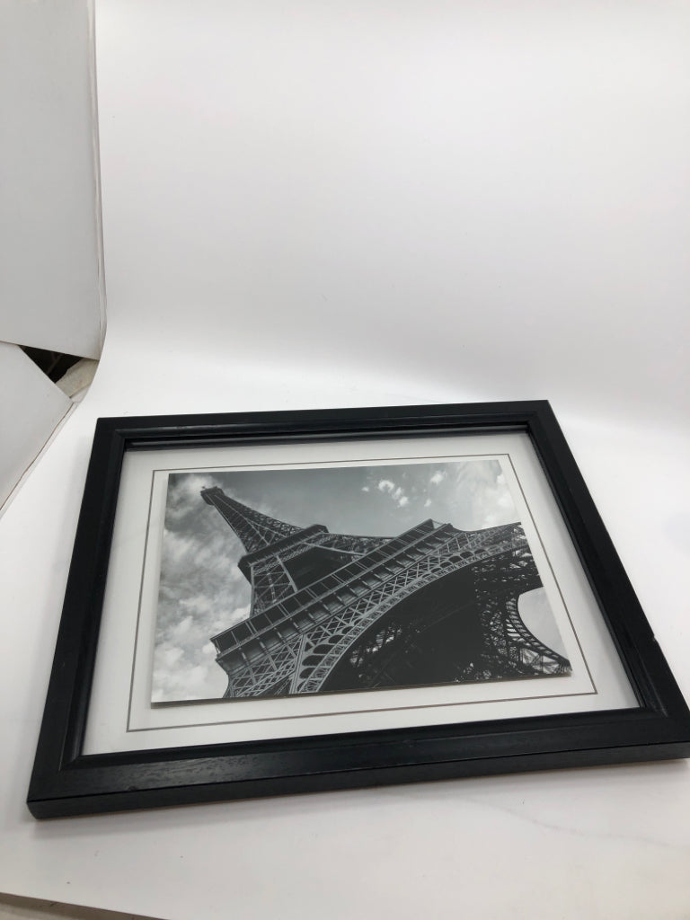 BLACK/WHITE EIFFEL TOWER PRINT IN BLACK FRAME.