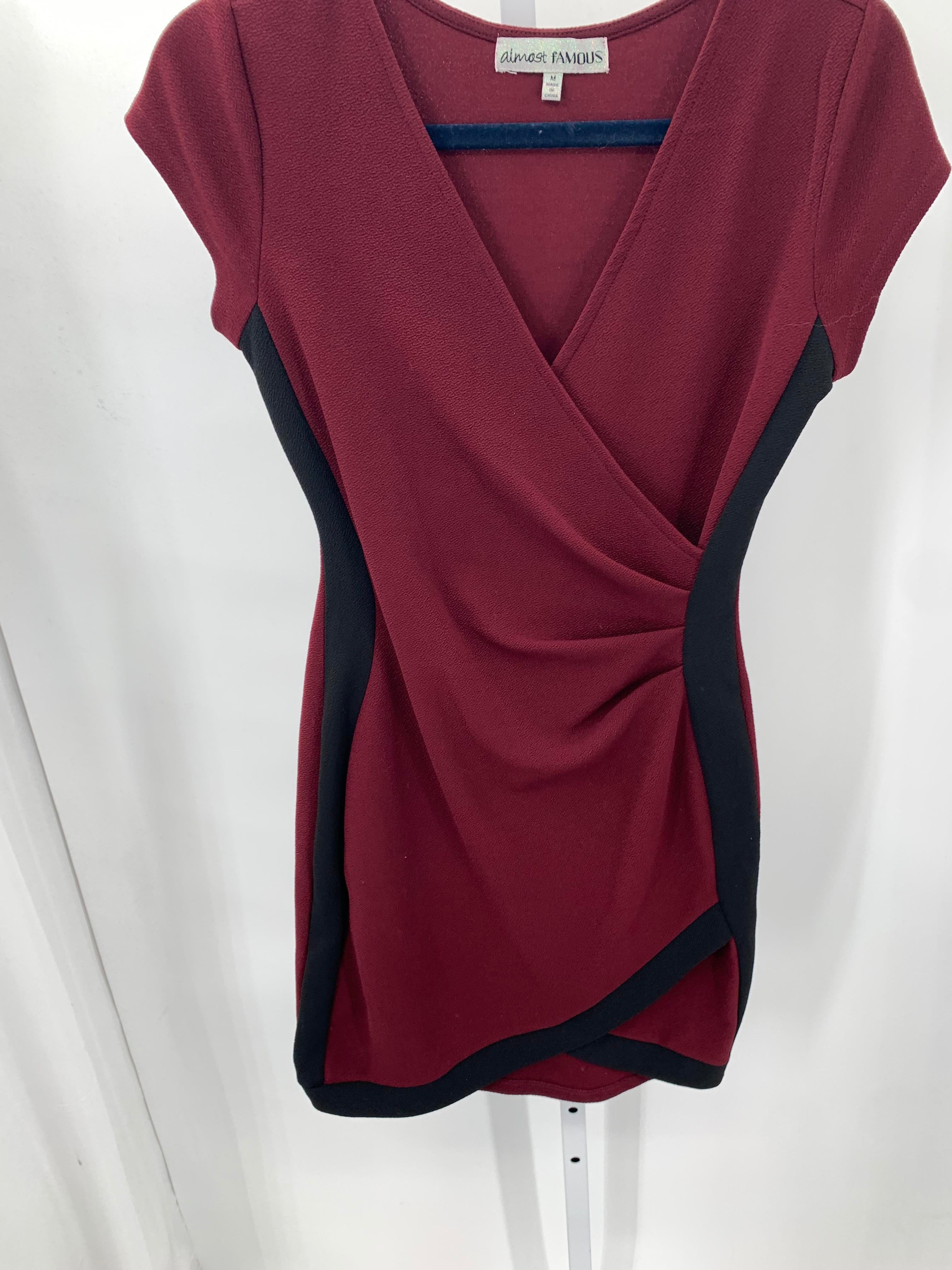 Almost Famous Size Medium Juniors Short Sleeve Dress