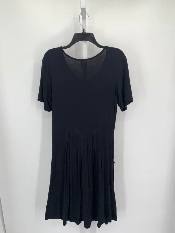 Size Large Misses Short Sleeve Dress