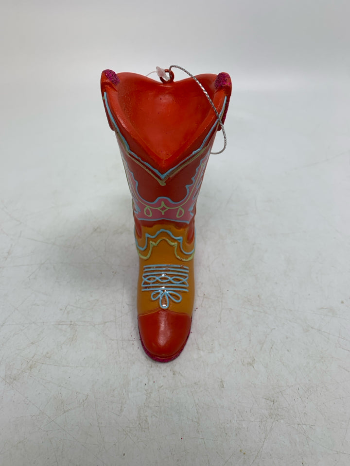 NWT SPARKLE COWGIRL BOOT ORNAMENT.