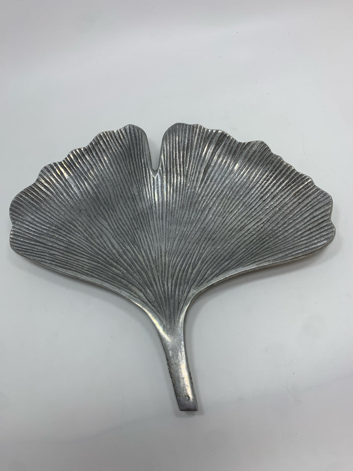 SILVER LEAF DISPLAY TRAY.
