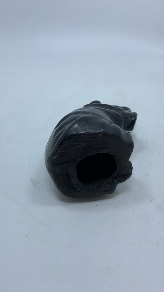 SM BLACK CERAMIC ELEPHANT FIGURINE.