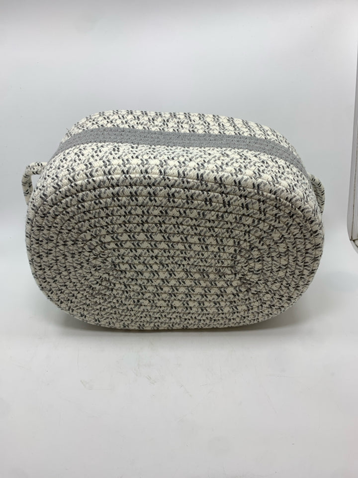 3PC GRAY WOVEN BASKET SET.
