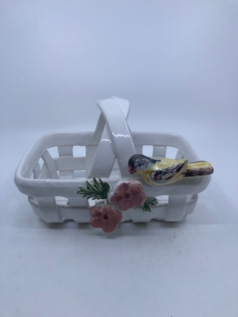 CERAMIC WHITE BASKET W/FLOWERS AND BIRD.