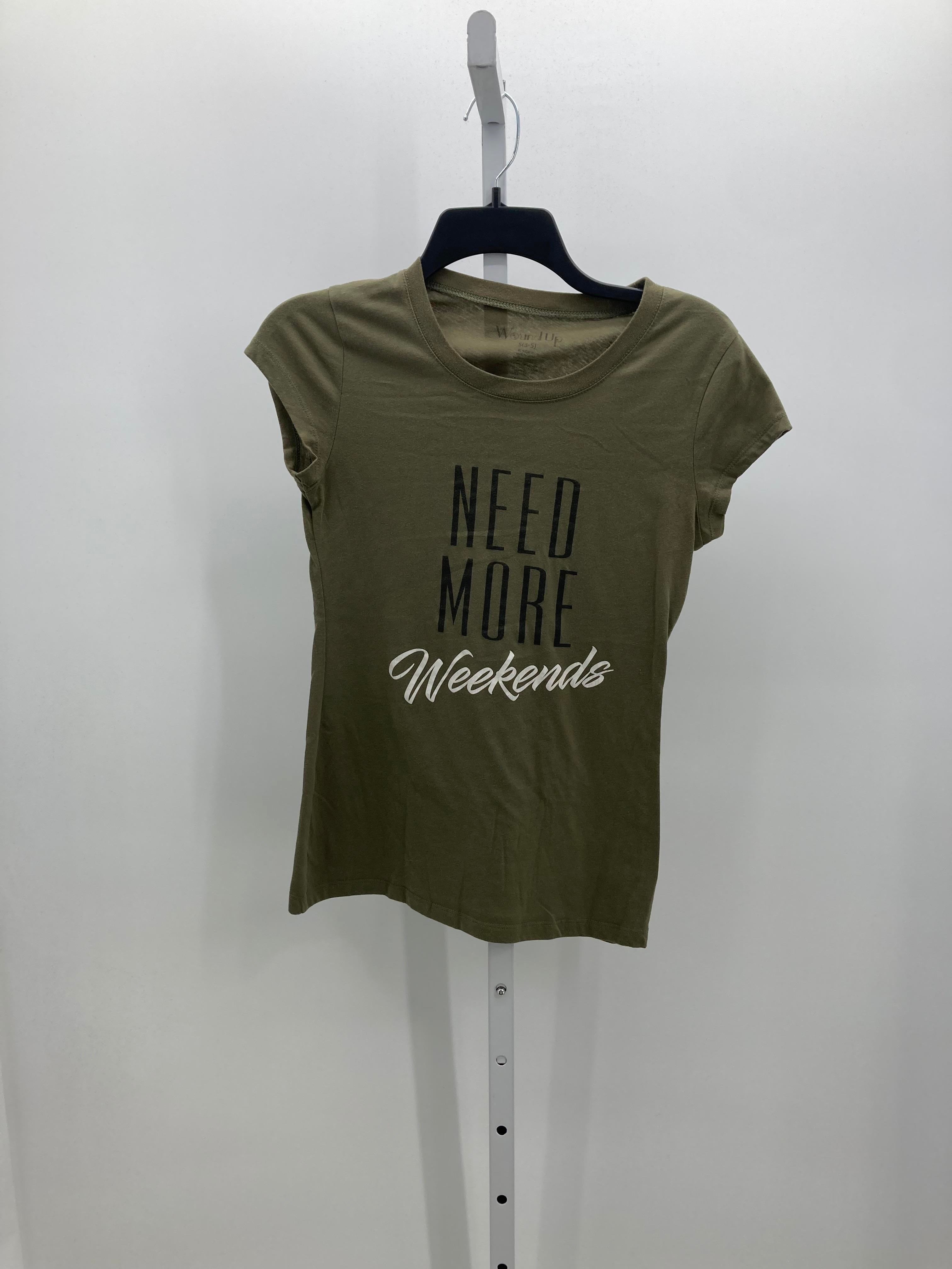 Wound Up Size Small Juniors Short Sleeve Shirt