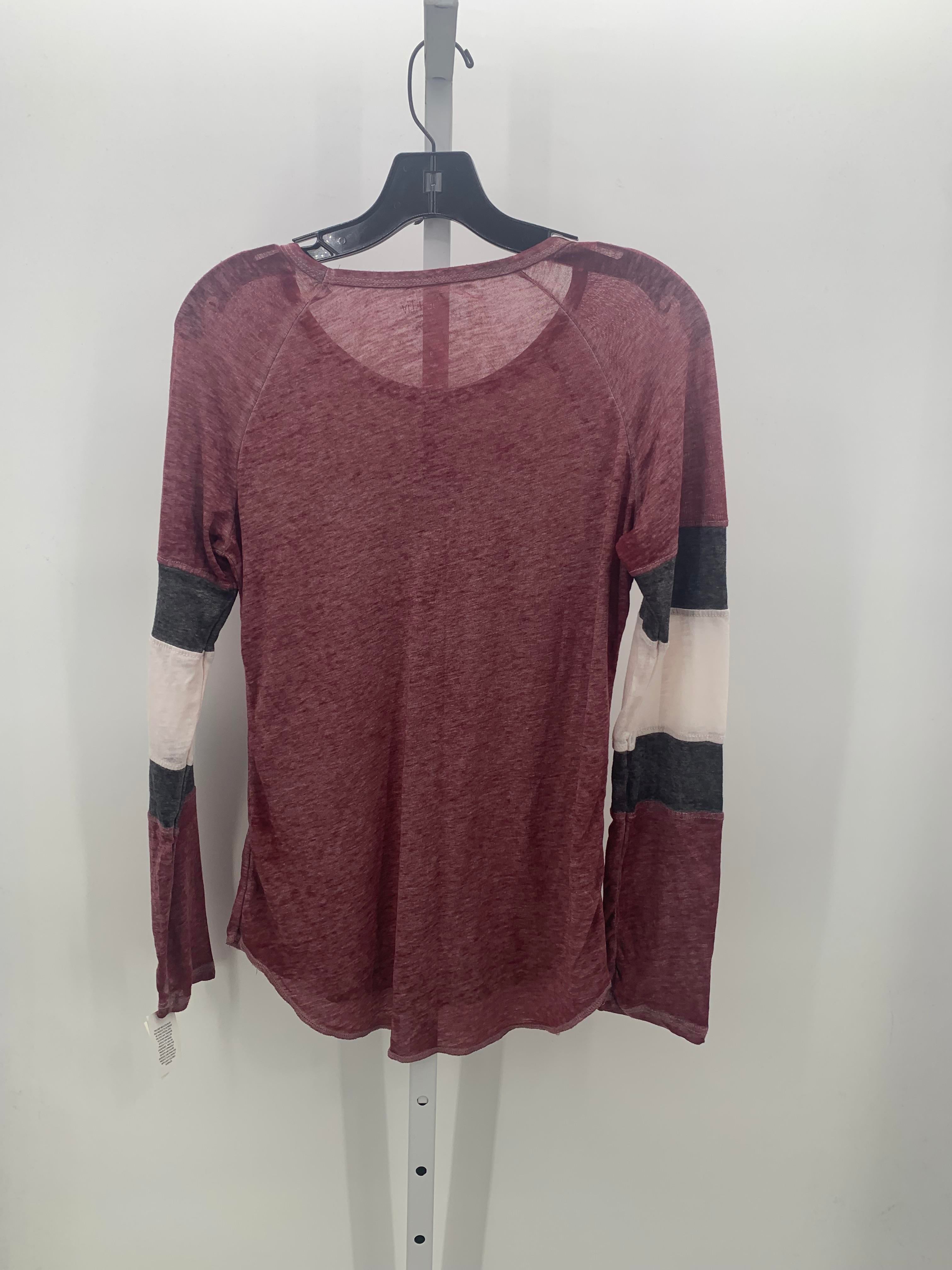 Size Medium Juniors Long Sleeve Shirt
