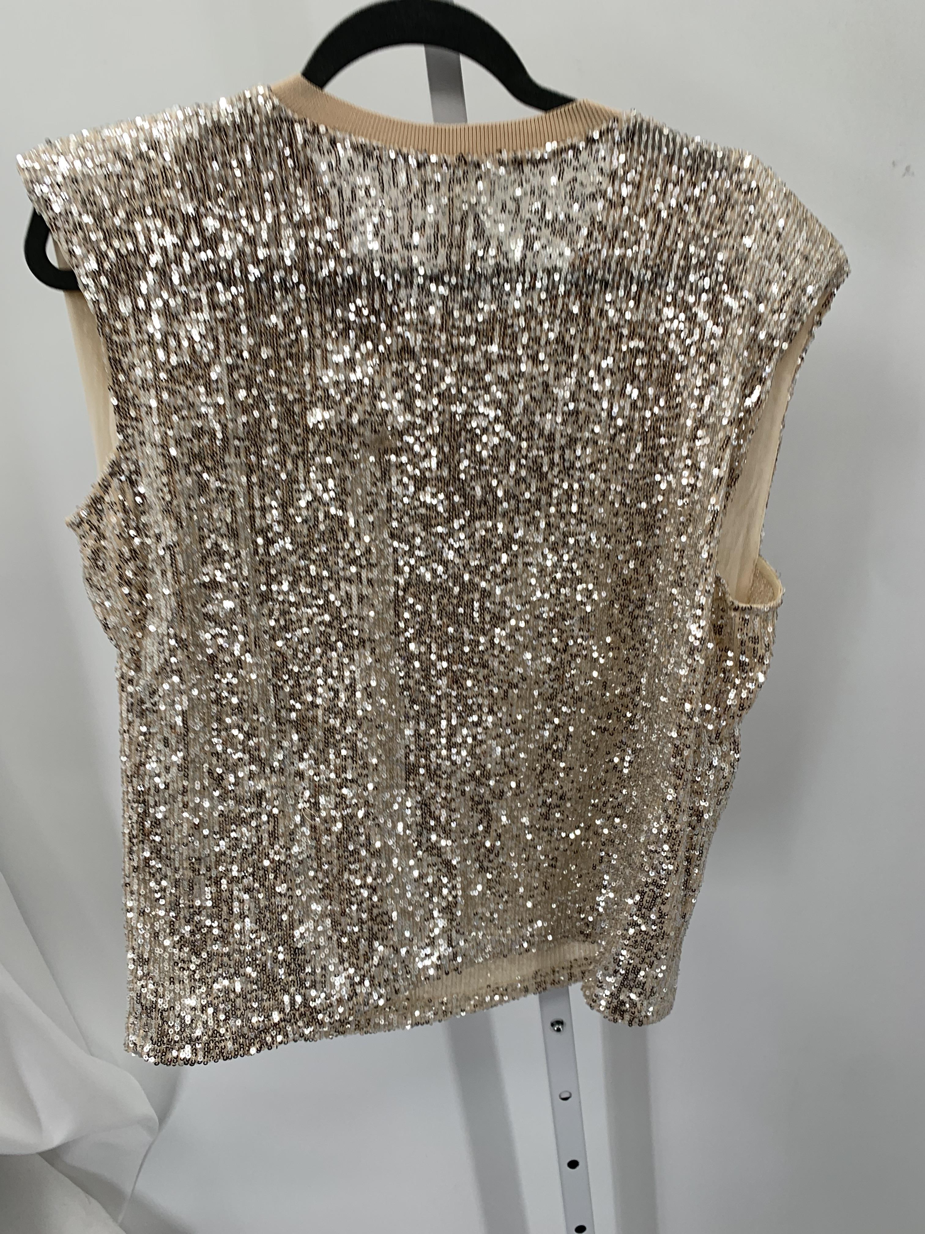 Size Large Misses Sleeveless Shirt