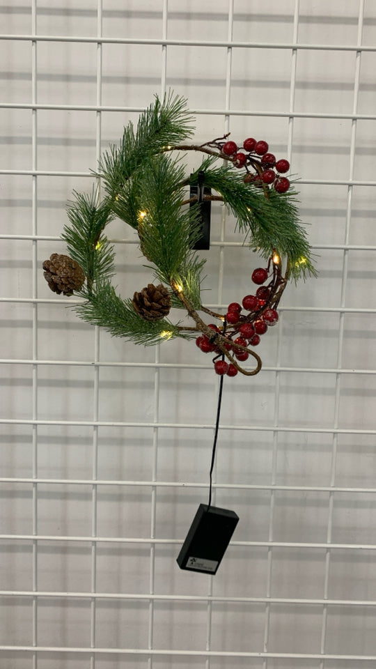 LED PINE BRANCHES W/PINECONES & BERRIES.
