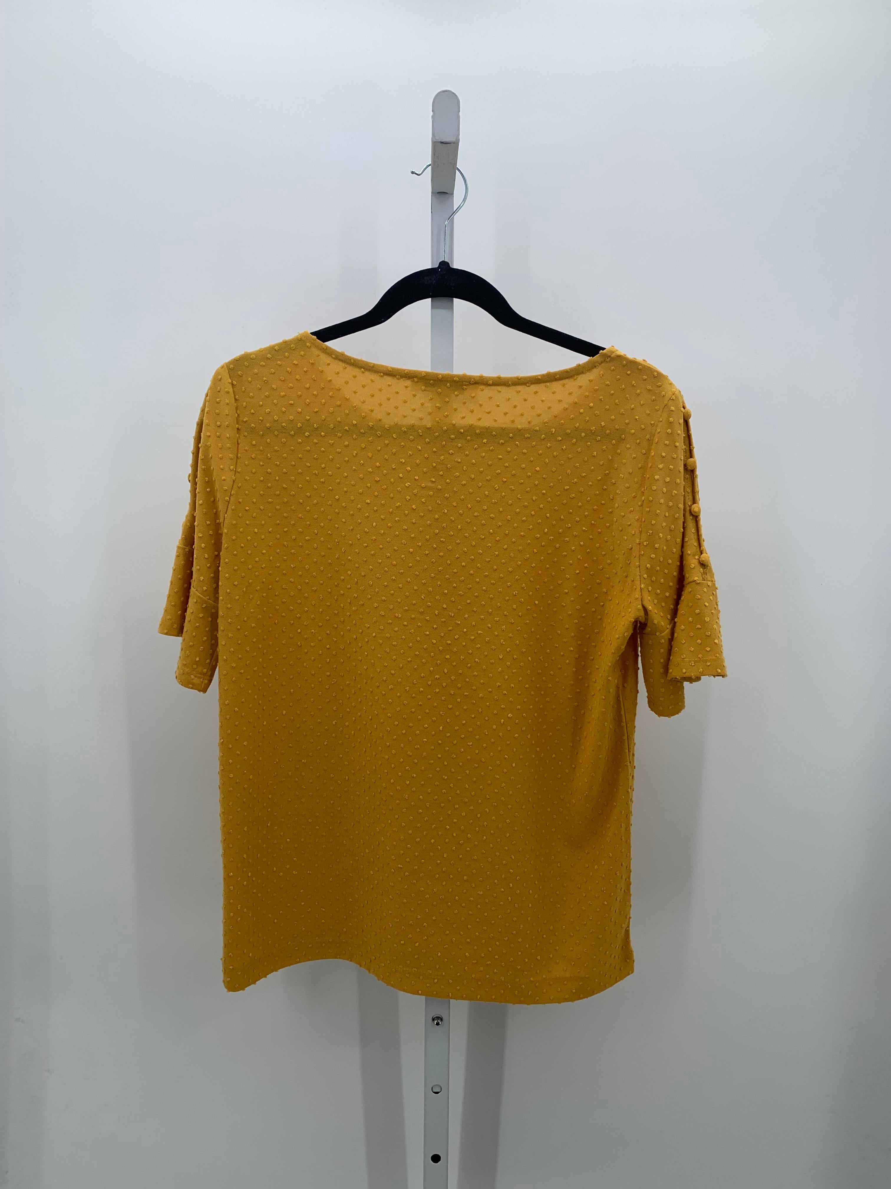 Rose & Olive Size Medium Misses Short Sleeve Shirt