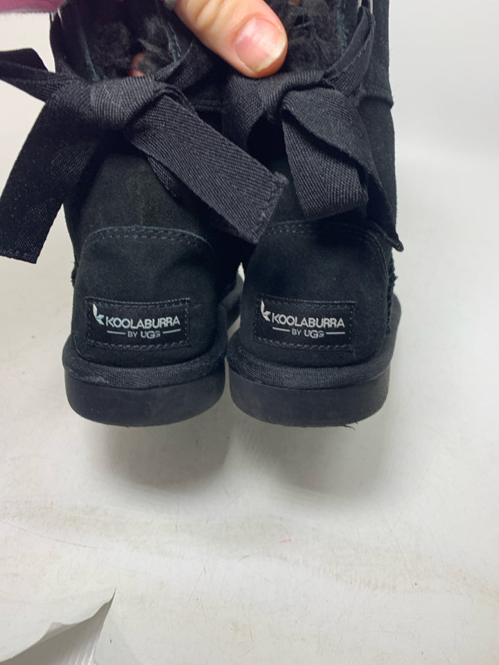 Koolaburra by UGG Andrah Youth Short Boots *Signs Of Wear/Soles