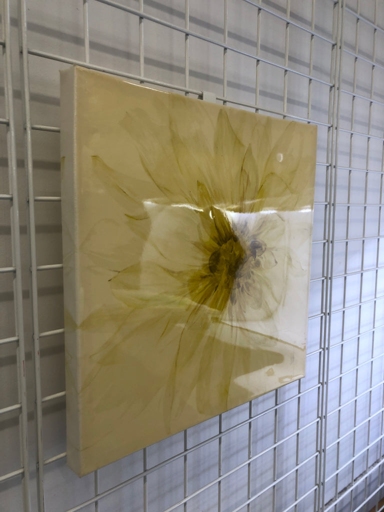 GLOSSED CANVAS W/ YELLOW FLOWER.