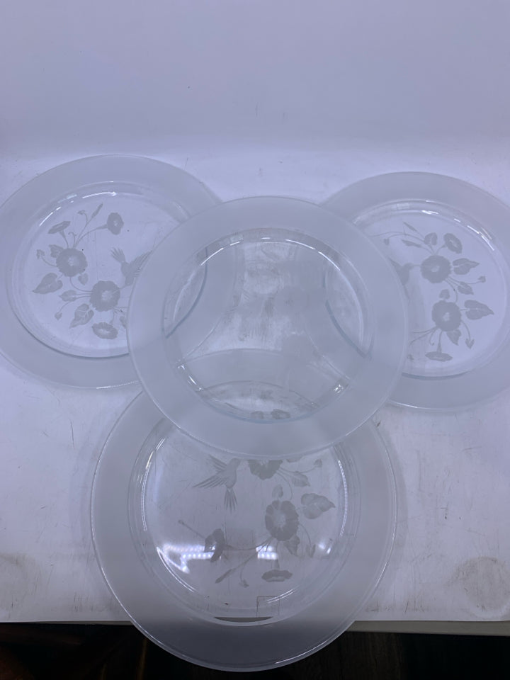 4 CRYSTAL FROSTED HUMMINGBIRD DINNER PLATES.