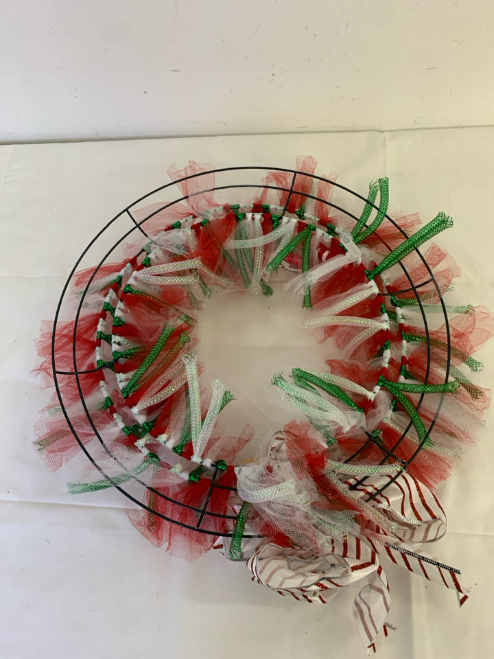 WHITE RED GREEN TULLE HOLIDAY WREATH W BOW.