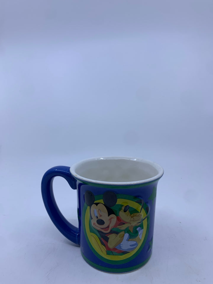 BLUE MICKEY AND PLUTO MUG.