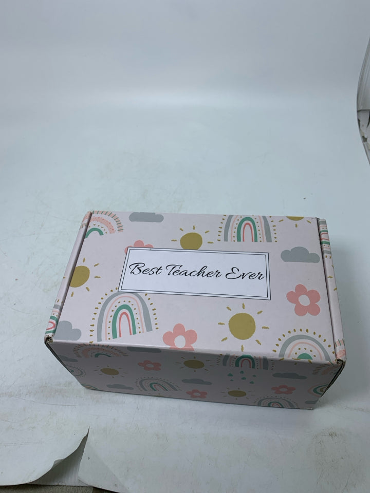 NIP BEST TEACHER EVER 6PC GIFT PACKAGE.