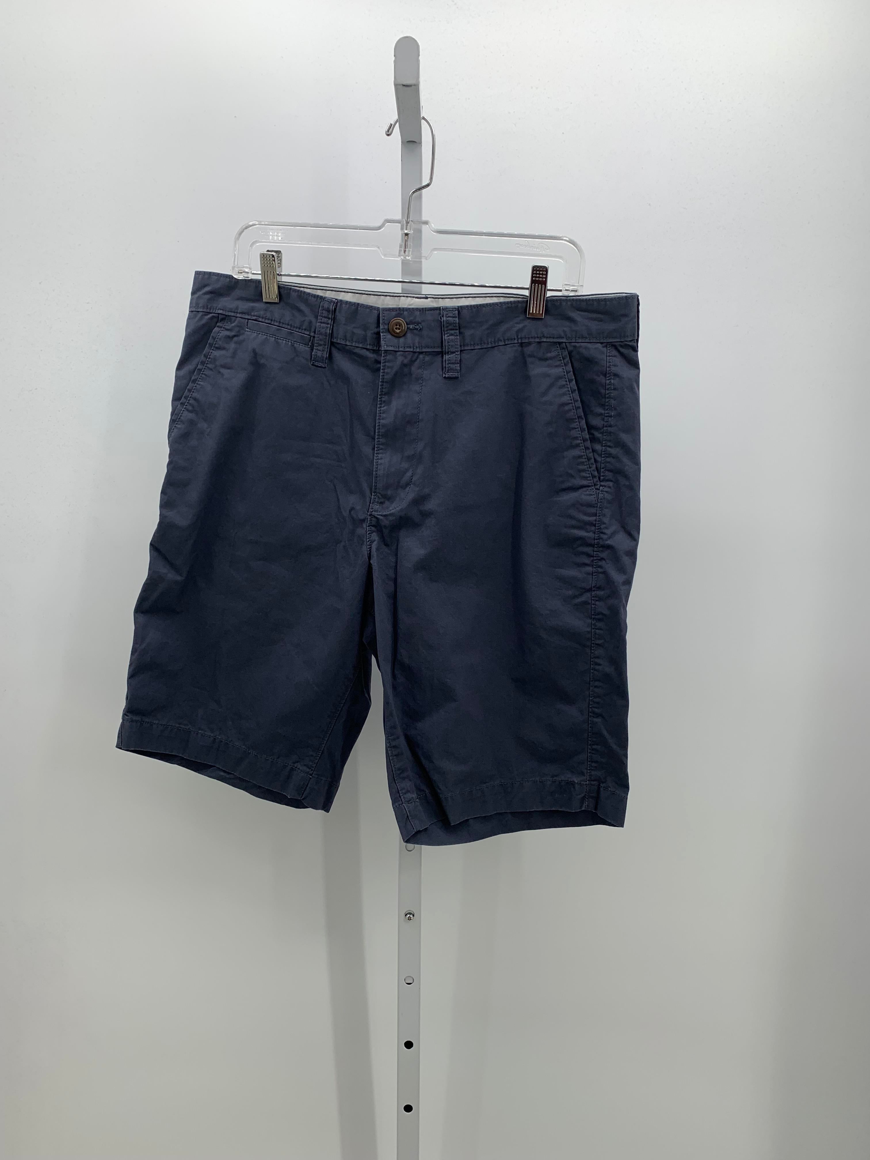KHAKI SHORTS