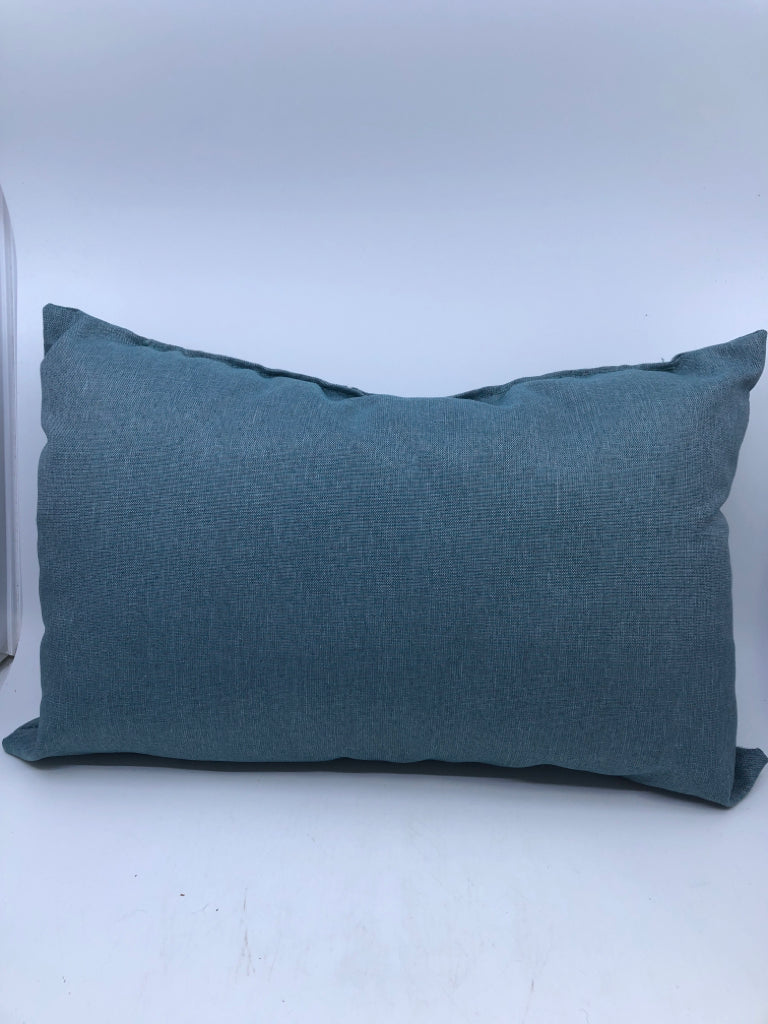 BLUE RECTANGLE ACCENT PILLOW.