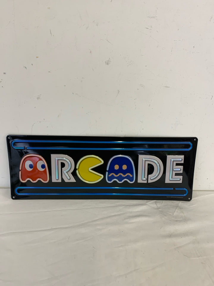 PACMAN ARCADE METAL SIGN.