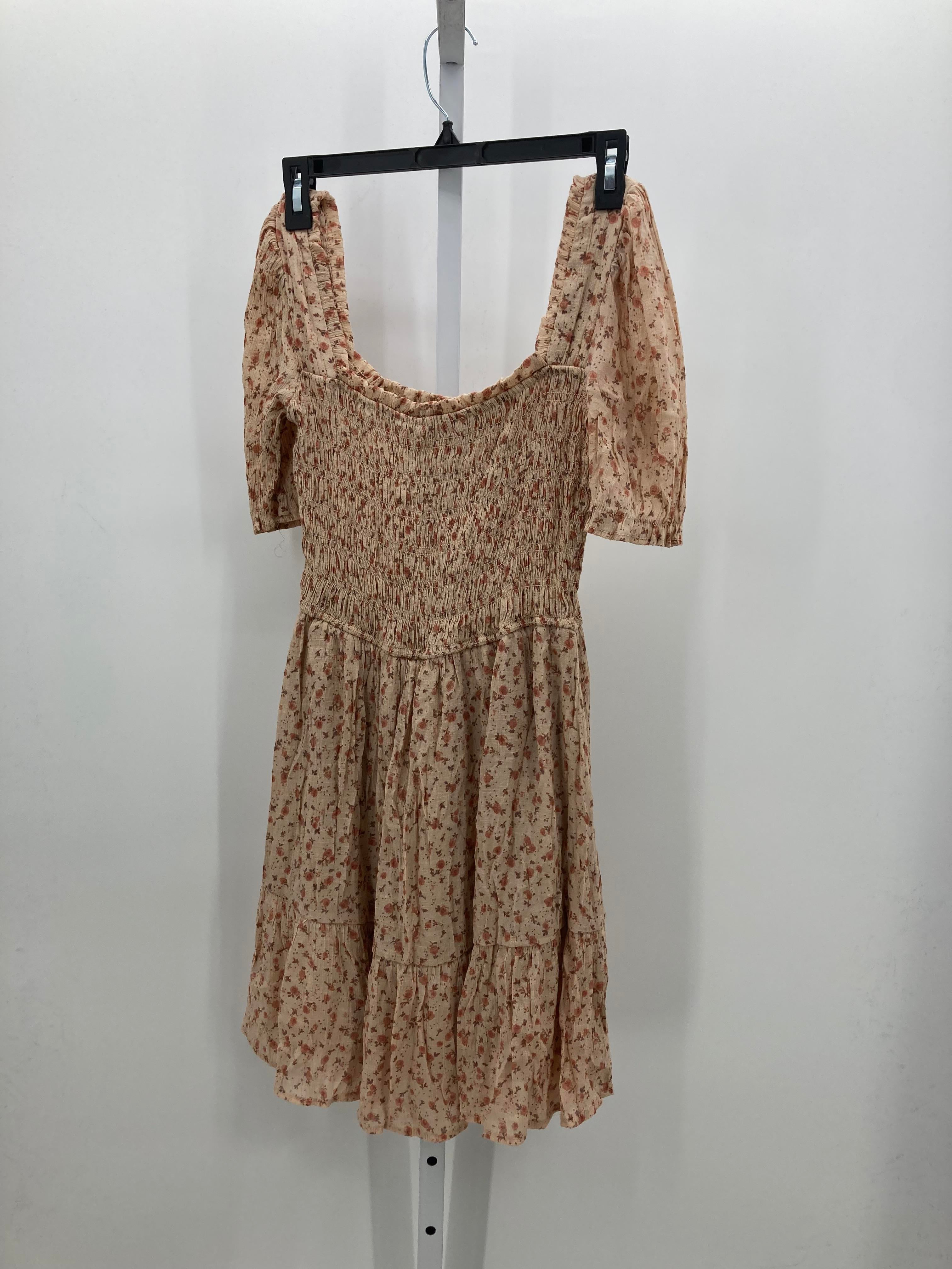 Mine Size Large Juniors Short Sleeve Dress