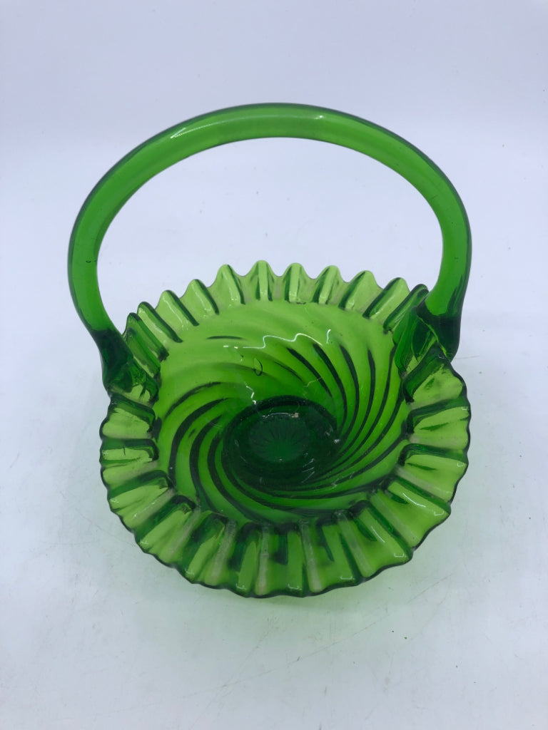 VTG GREEN RUFFLED EDGE GLASS BASKET.