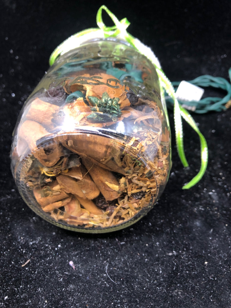 LIGHT UP MASON JAR OF FILLER.