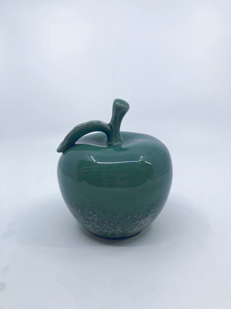 GREEN APPLE.