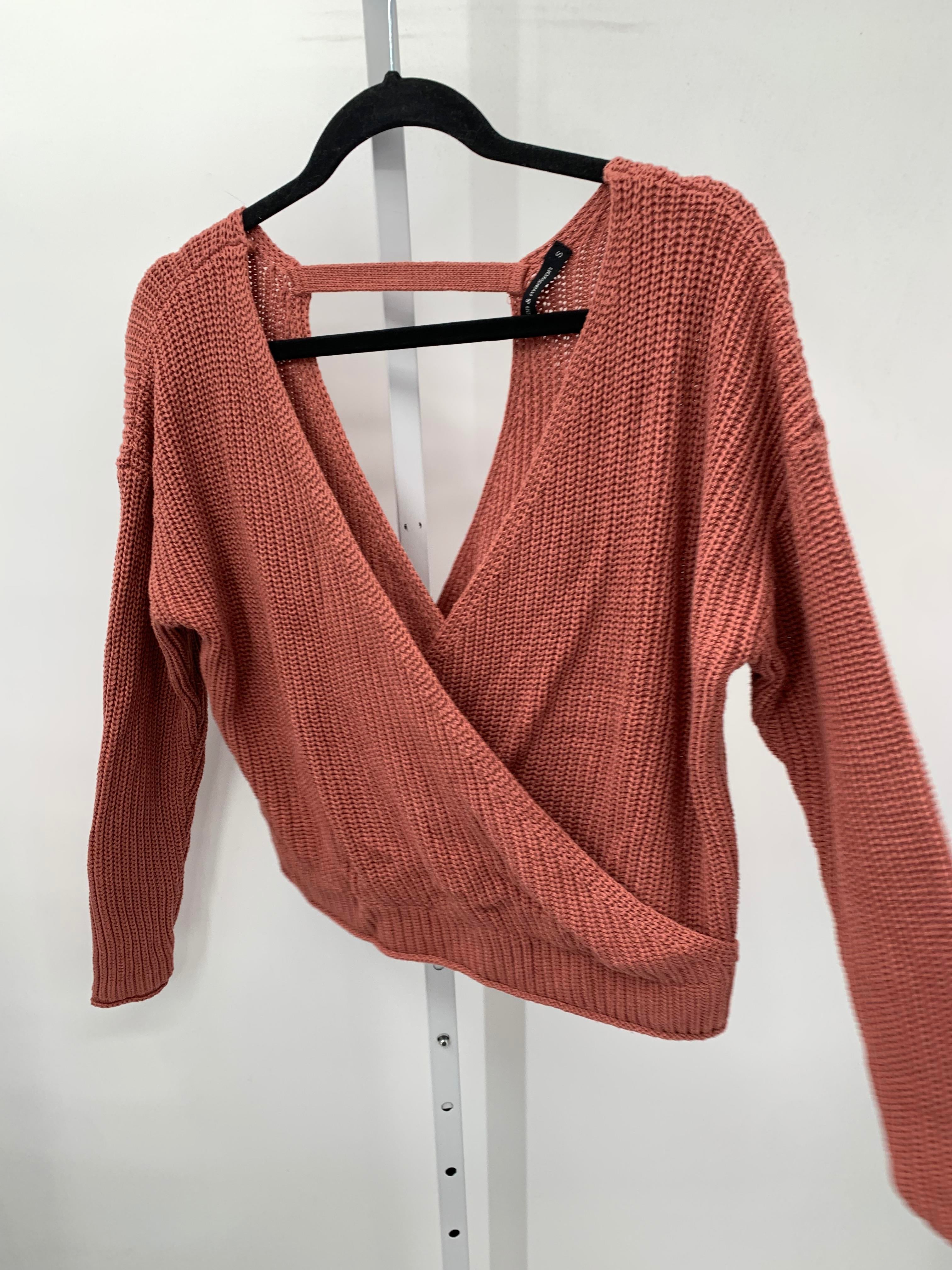 Size Small Juniors Long Sleeve Sweater