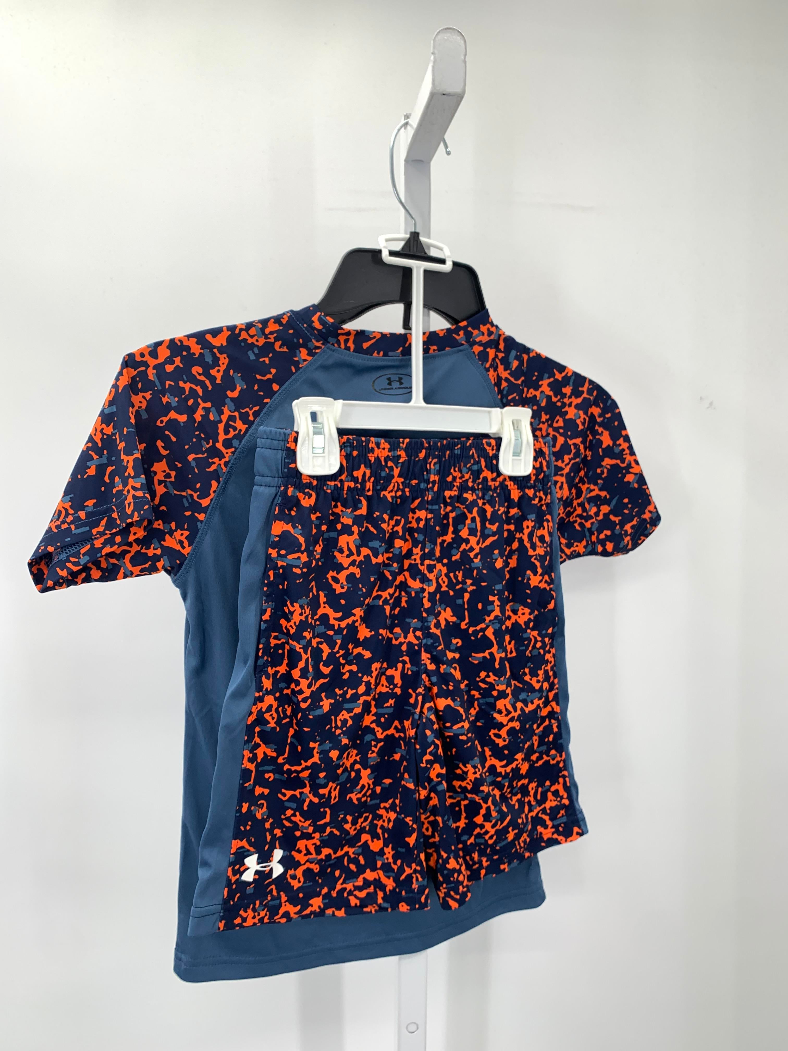 ORANGE PATTERN SHIRT AND SHORTS