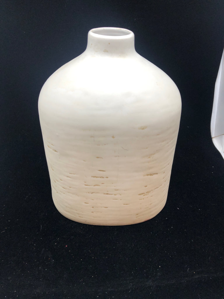 RUSTIC CERAMIC VASE - HEARTH & HAND.