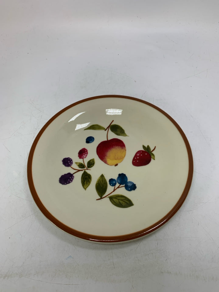 LONGABERGER FRUIT MEDLEY SALAD PLATE.
