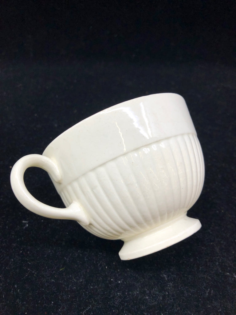VTG WEDGWOOD RIBBED SUGAR BOWL.