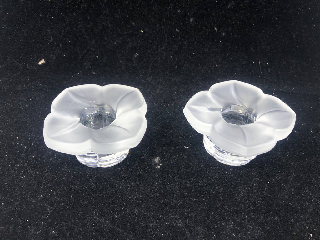 2 FROSTED FLORAL TAPER CANDLE HOLDERS.