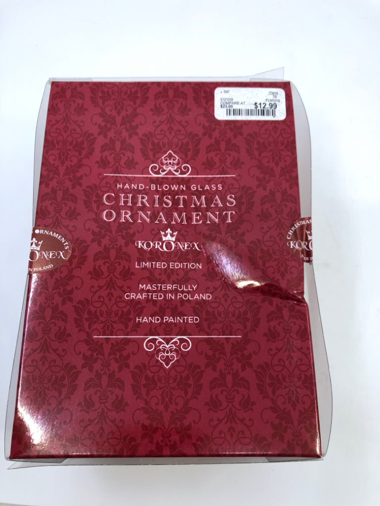 "PARIS,LONDON,NEW YORK" CHRISTMAS ORNAMENT.