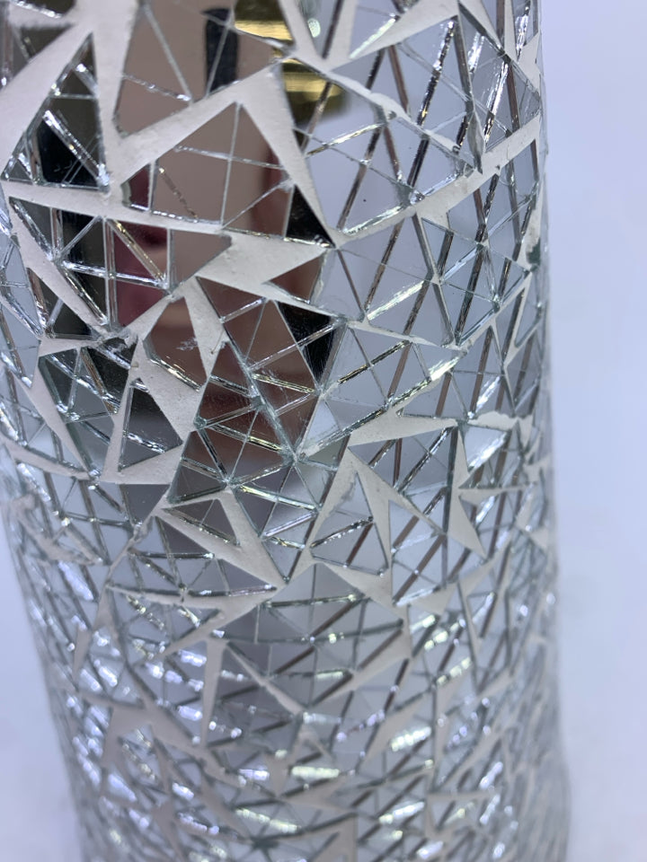 MIRROR MOSAIC POINTY TREE.
