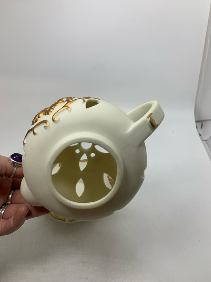 2 PC PIERCED TEAPOT W/ GOLD EMBOSSED ROSES VOTIVE CANDLE HOLDER.